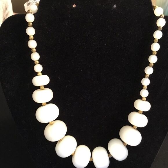 White Multi-Sized Rondels with Antiqued Goldtone Bead Necklace - Picture 4 of 5